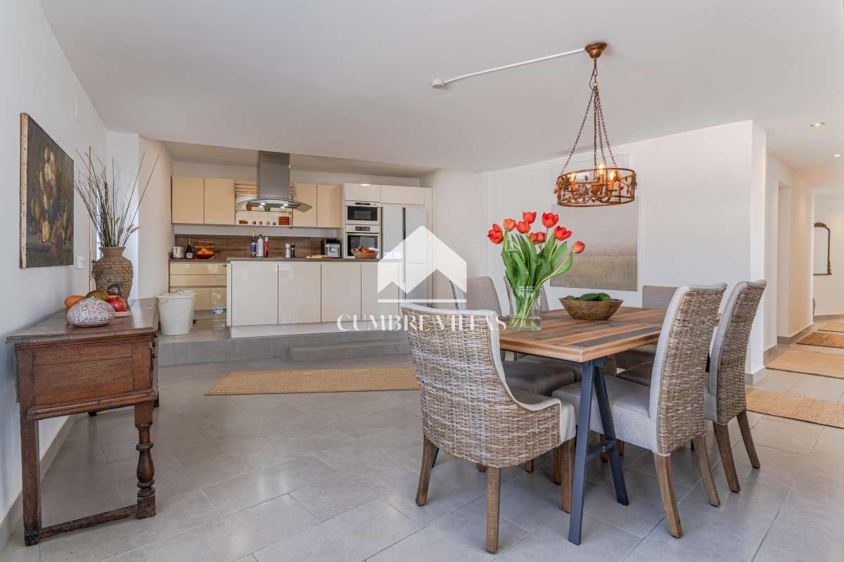 3 slaapkamer Villa te koop in Almunecar met zwembad garage - € 675.000 (Ref: 7450410)