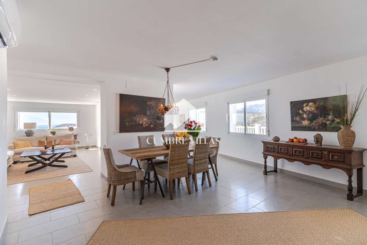 3 slaapkamer Villa te koop in Almunecar met zwembad garage - € 675.000 (Ref: 7450410)