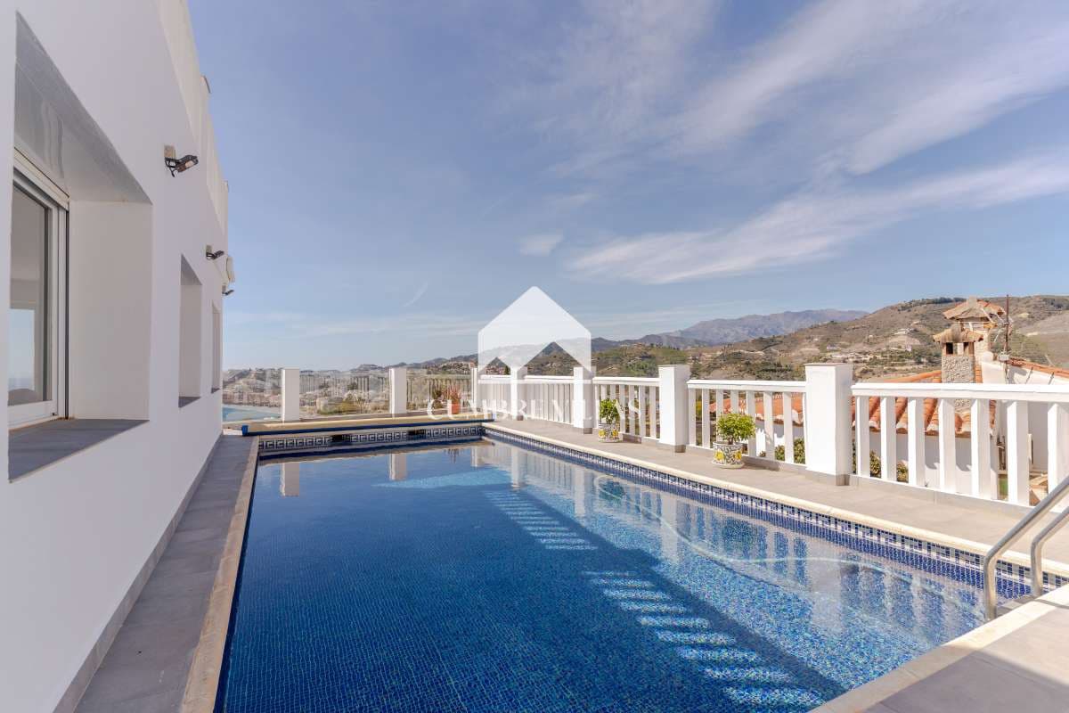 3 slaapkamer Villa te koop in Almunecar met zwembad garage - € 675.000 (Ref: 7450410)