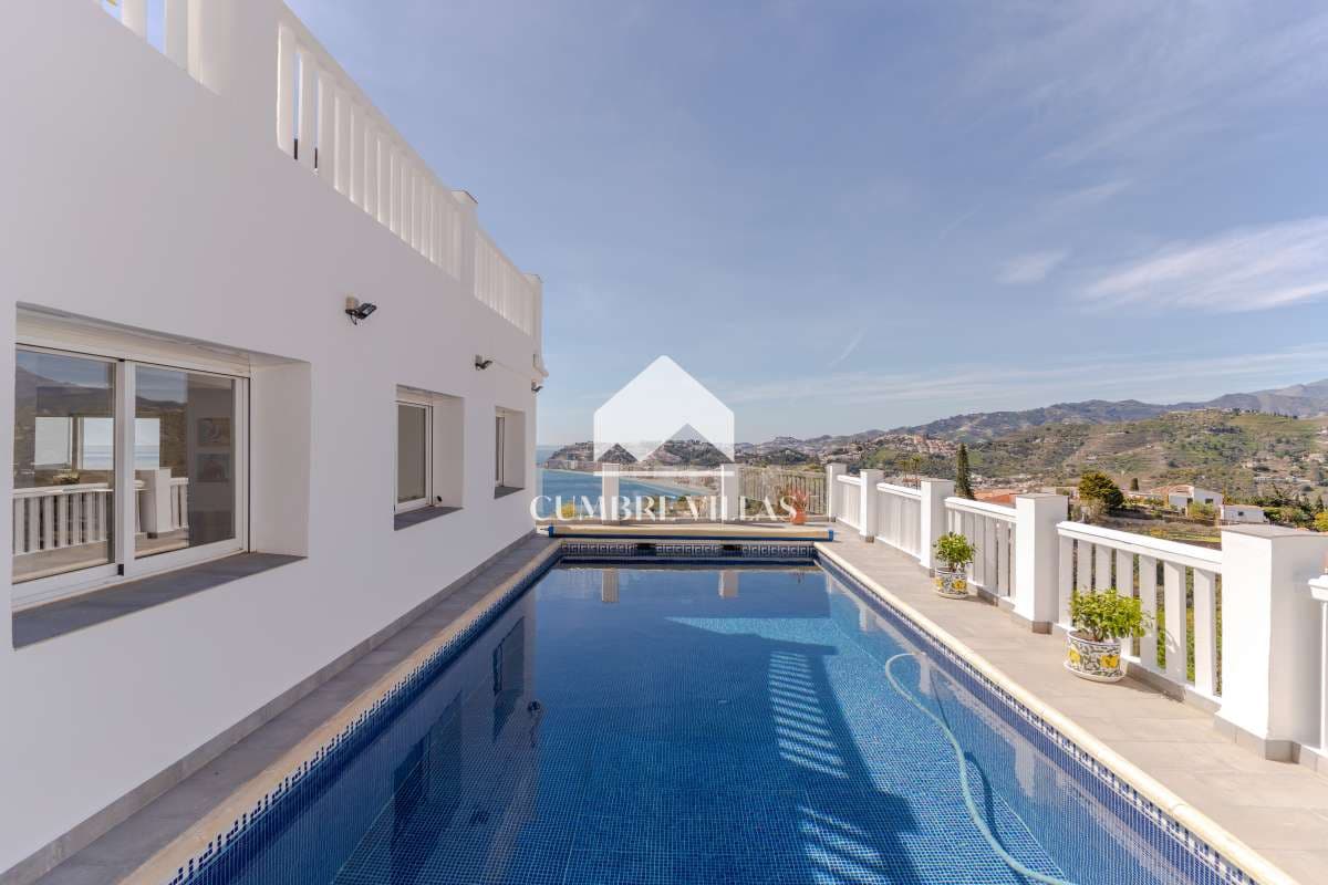 3 slaapkamer Villa te koop in Almunecar met zwembad garage - € 675.000 (Ref: 7450410)