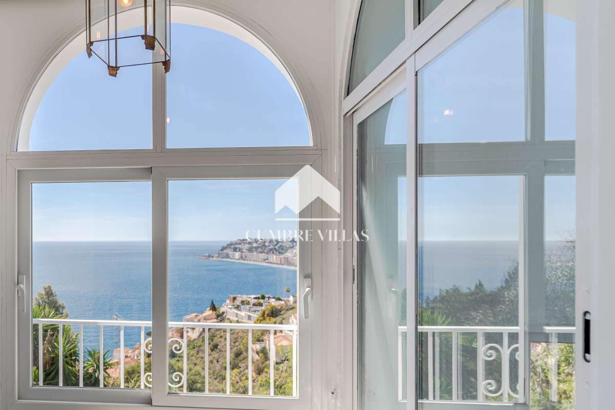 3 slaapkamer Villa te koop in Almunecar met zwembad garage - € 675.000 (Ref: 7450410)