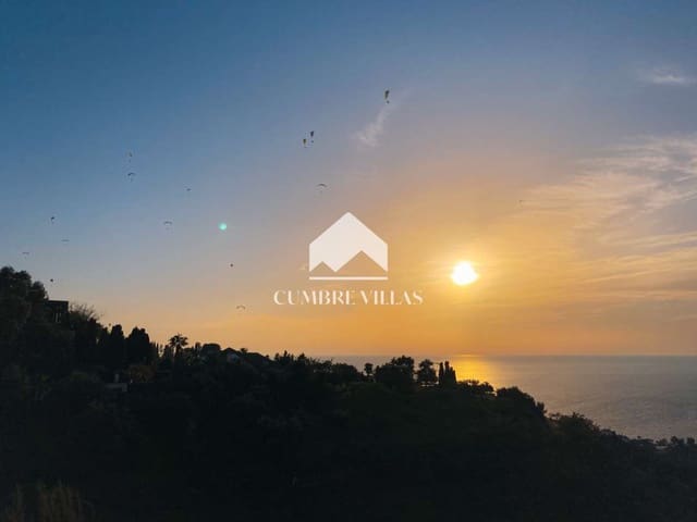 4 slaapkamer Villa te koop in La Herradura, Almuñécar met zwembad - € 1.395.000 (Ref: 7473736)