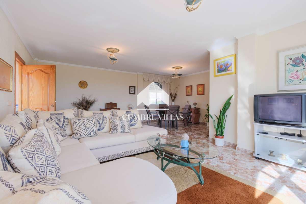 3 soveværelse Finca/Landehus til salg i Salobrena med swimmingpool garage - € 950.000 (Ref: 7864992)