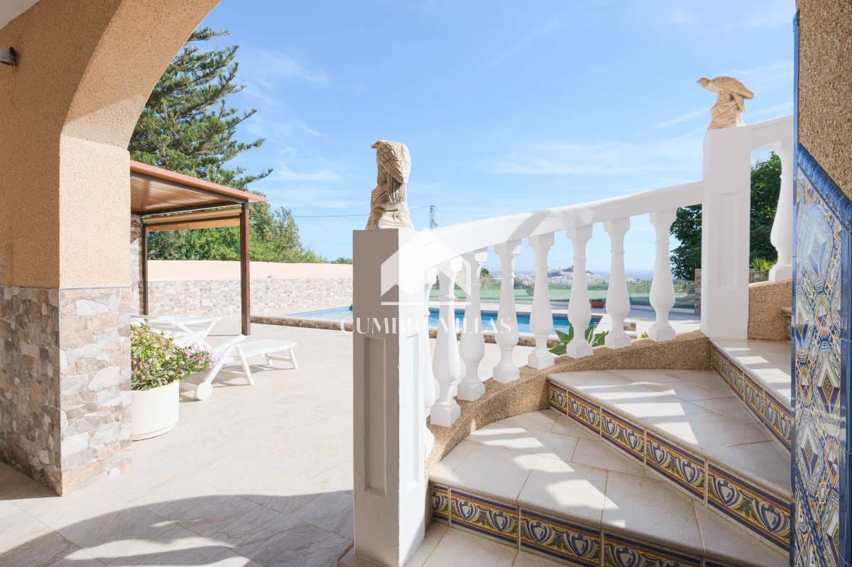 3 soveværelse Finca/Landehus til salg i Salobrena med swimmingpool garage - € 950.000 (Ref: 7864992)