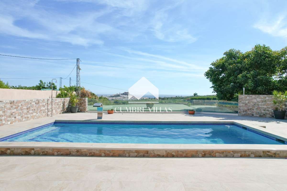 3 soveværelse Finca/Landehus til salg i Salobrena med swimmingpool garage - € 950.000 (Ref: 7864992)