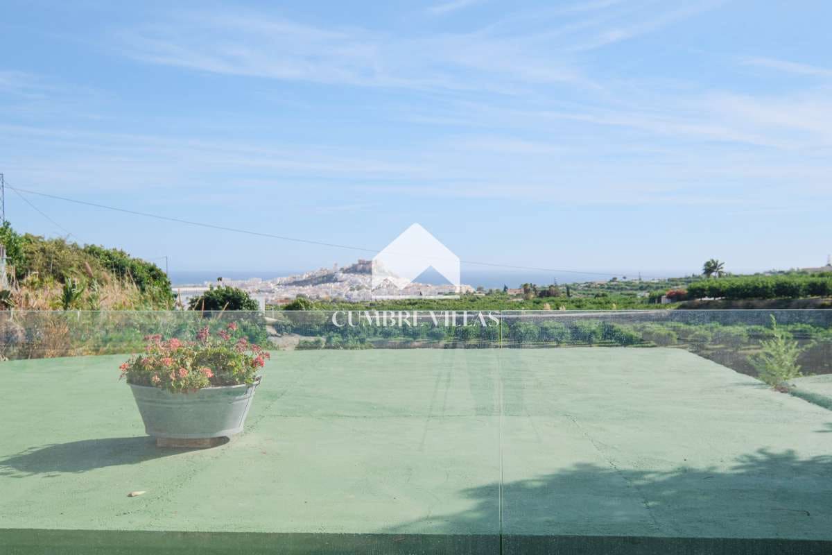 3 soveværelse Finca/Landehus til salg i Salobrena med swimmingpool garage - € 950.000 (Ref: 7864992)