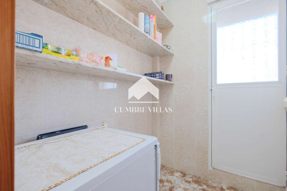 3 soveværelse Finca/Landehus til salg i Salobrena med swimmingpool garage - € 950.000 (Ref: 7864992)