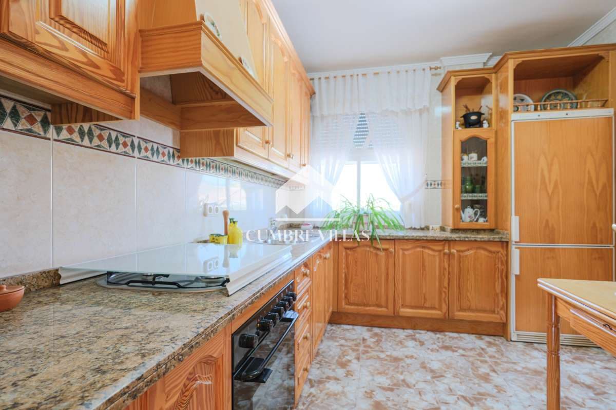 3 soveværelse Finca/Landehus til salg i Salobrena med swimmingpool garage - € 950.000 (Ref: 7864992)