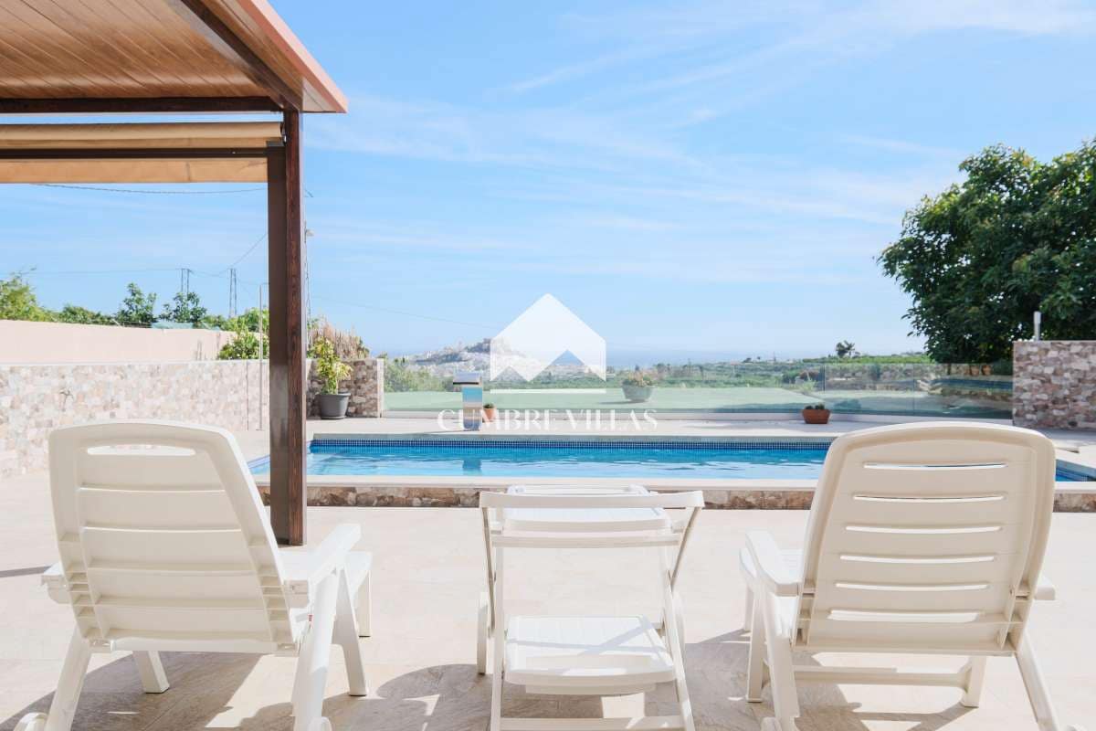 3 soveværelse Finca/Landehus til salg i Salobrena med swimmingpool garage - € 950.000 (Ref: 7864992)