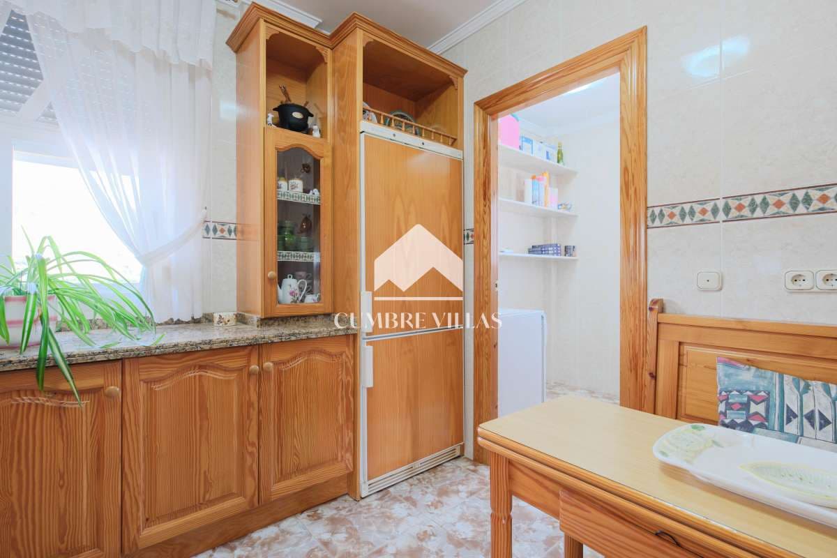 3 soveværelse Finca/Landehus til salg i Salobrena med swimmingpool garage - € 950.000 (Ref: 7864992)