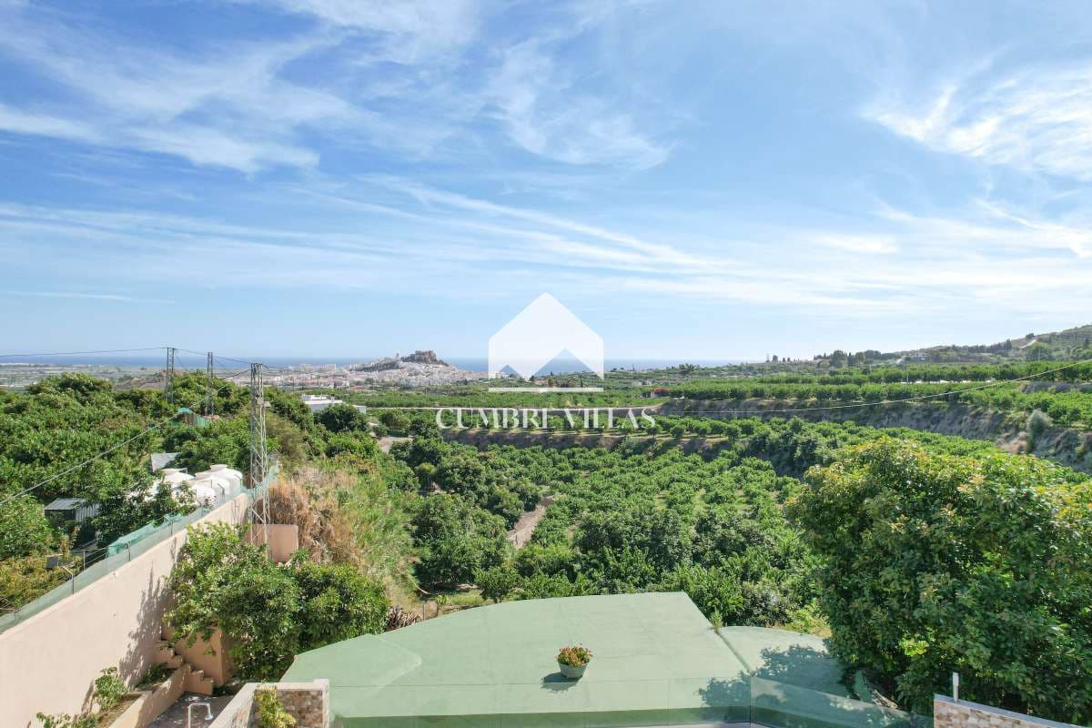 3 soveværelse Finca/Landehus til salg i Salobrena med swimmingpool garage - € 950.000 (Ref: 7864992)