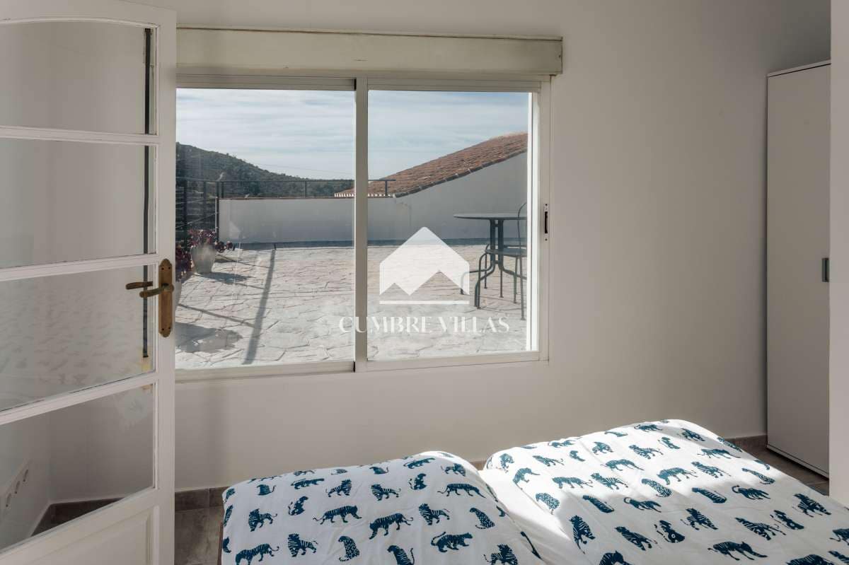 8 soverom Finca/Herregård til salgs i La Herradura med svømmebasseng - € 695 000 (Ref: 8293698)