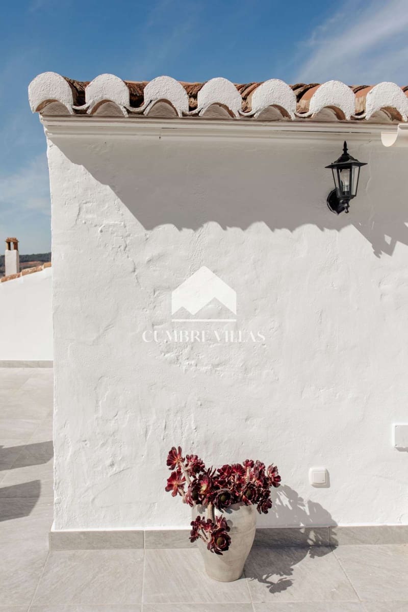 Finca/Casa Rural de 8 habitaciones en La Herradura en venta con piscina - 595.000 € (Ref: 8293698)