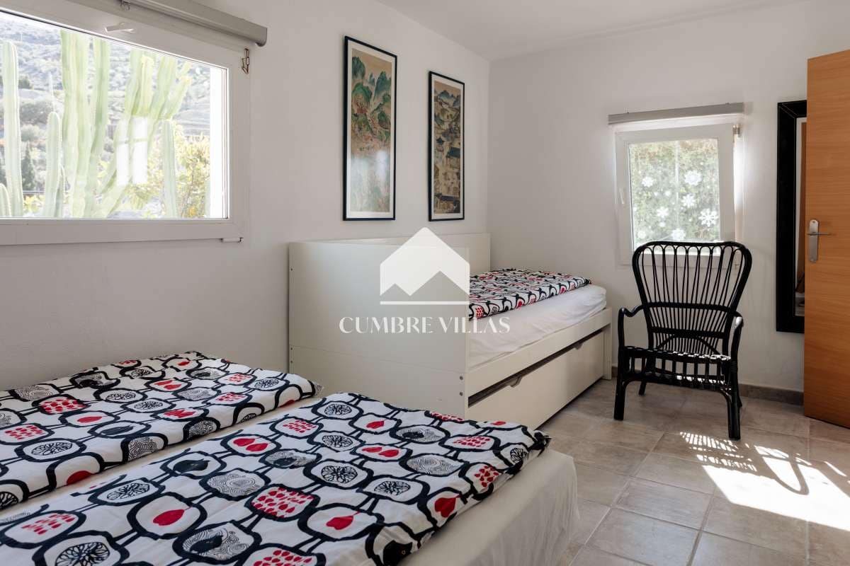 8 soverom Finca/Herregård til salgs i La Herradura med svømmebasseng - € 695 000 (Ref: 8293698)