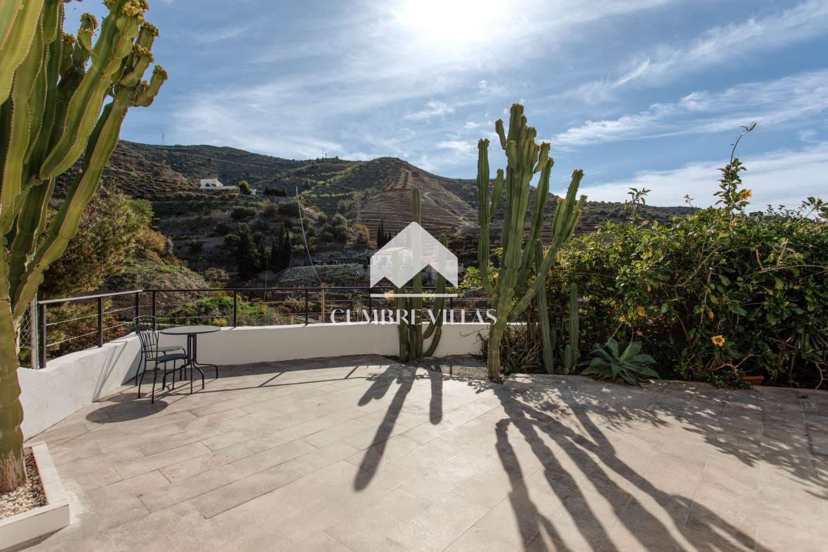 8 soverom Finca/Herregård til salgs i La Herradura med svømmebasseng - € 695 000 (Ref: 8293698)