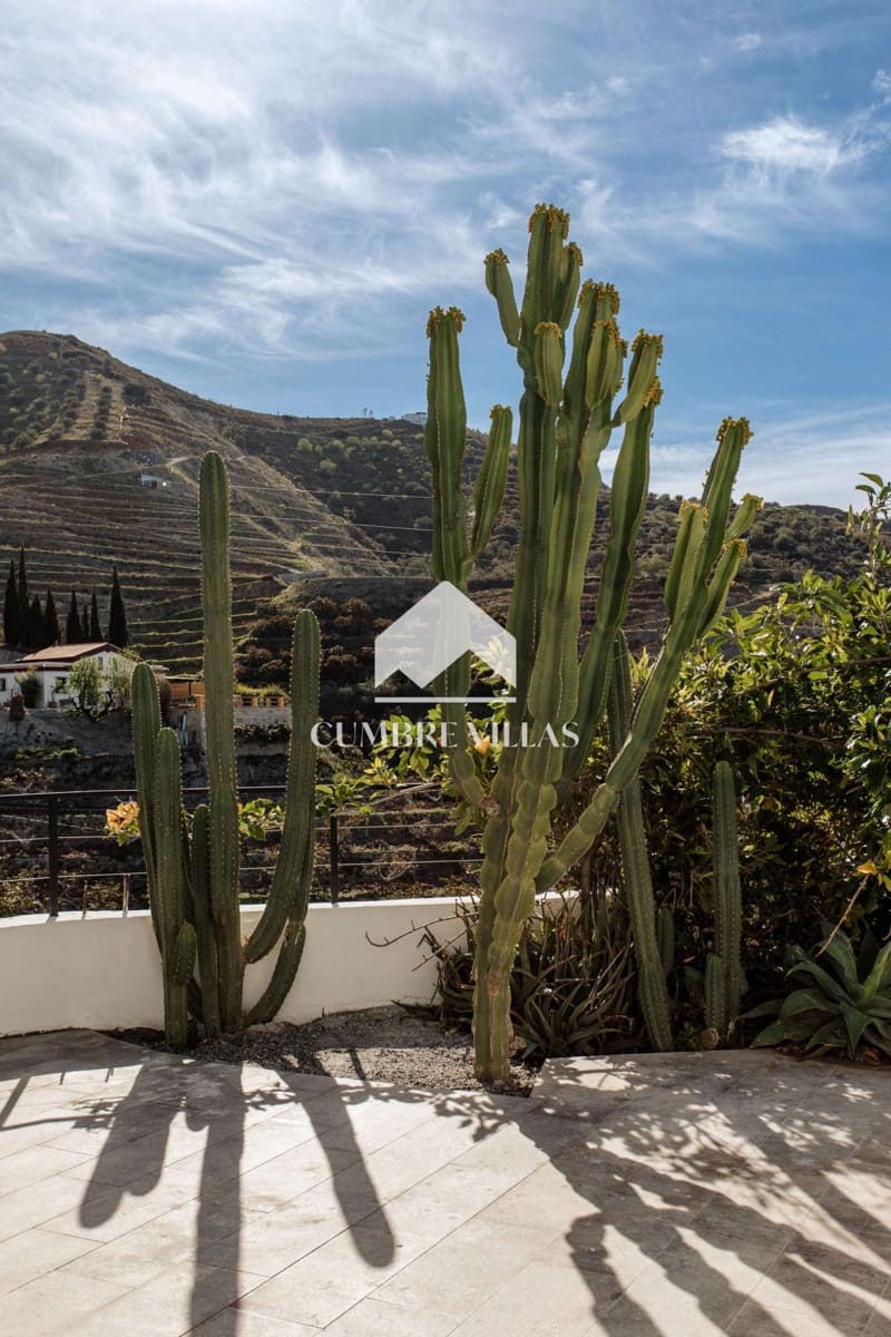 8 soverom Finca/Herregård til salgs i La Herradura med svømmebasseng - € 695 000 (Ref: 8293698)