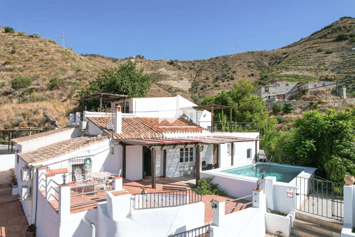 8 soverom Finca/Herregård til salgs i La Herradura med svømmebasseng - € 695 000 (Ref: 8293698)