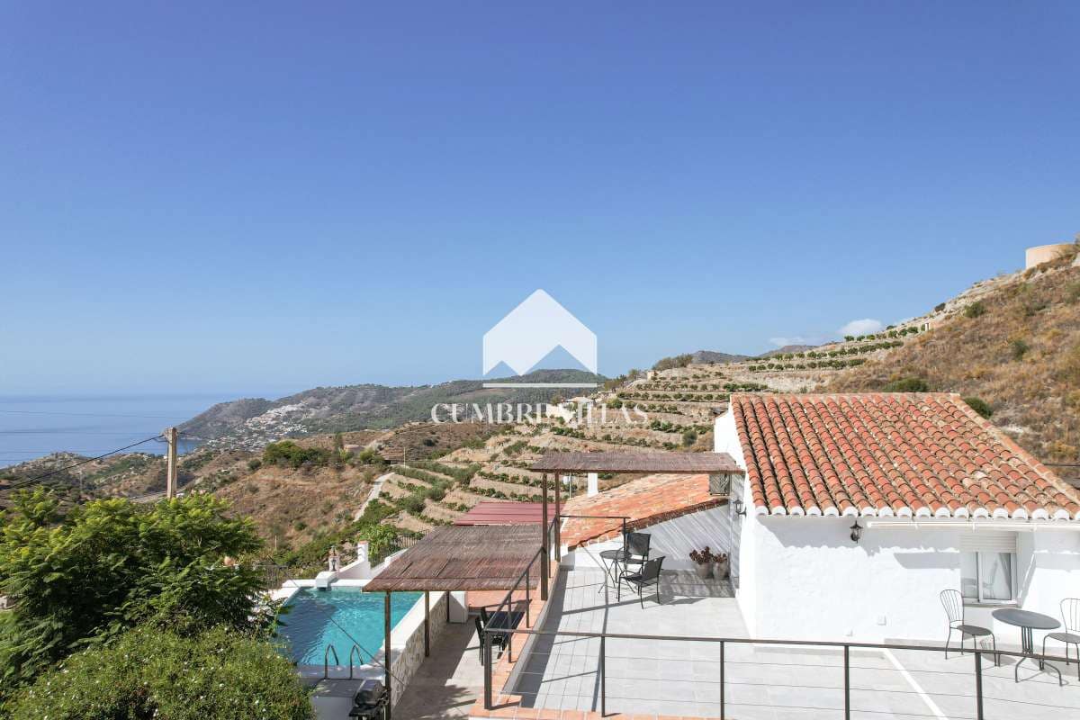 8 soverom Finca/Herregård til salgs i La Herradura med svømmebasseng - € 695 000 (Ref: 8293698)