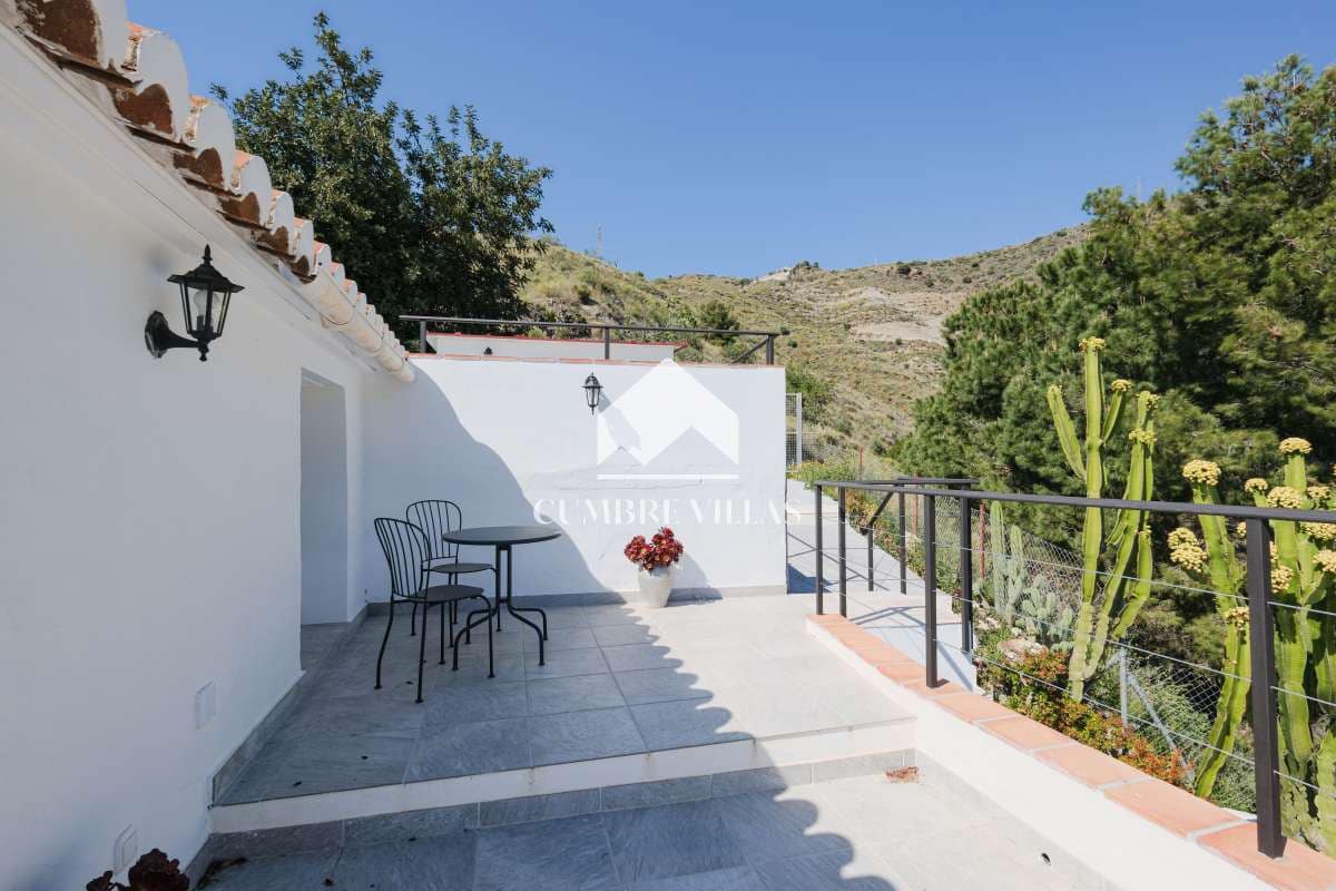 8 soverom Finca/Herregård til salgs i La Herradura med svømmebasseng - € 695 000 (Ref: 8293698)