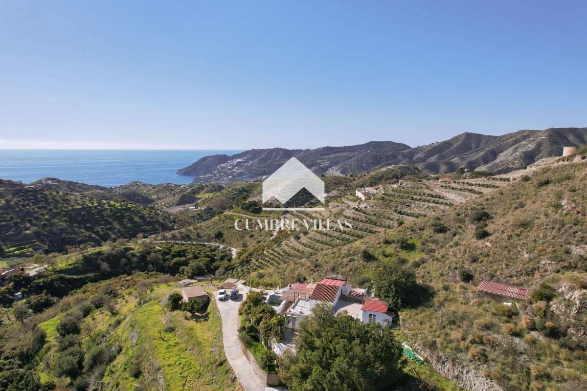 8 soverom Finca/Herregård til salgs i La Herradura med svømmebasseng - € 695 000 (Ref: 8293698)