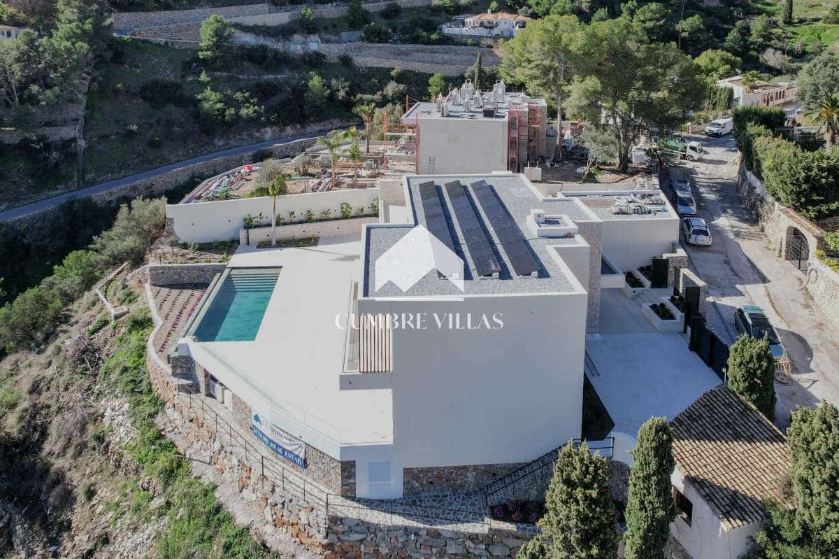 5 slaapkamer Villa te koop in Almunecar met zwembad garage - € 2.525.000 (Ref: 8315612)