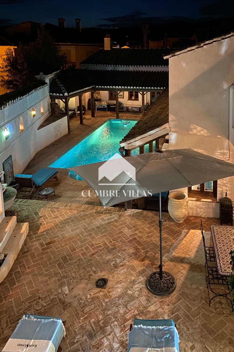 5 slaapkamer Villa te koop in Melegis met zwembad - € 625.000 (Ref: 8414818)