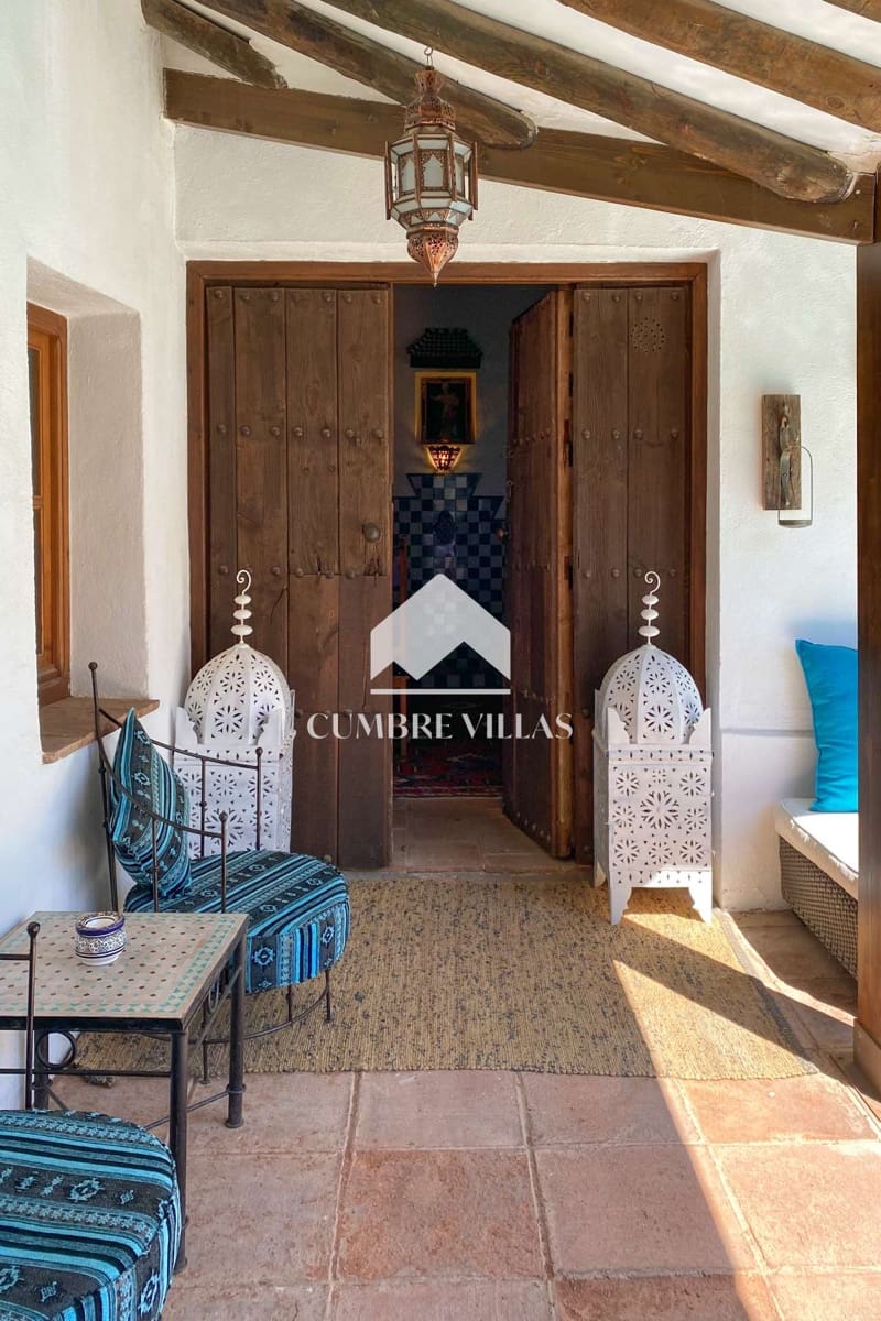 5 slaapkamer Villa te koop in Melegis met zwembad - € 625.000 (Ref: 8414818)