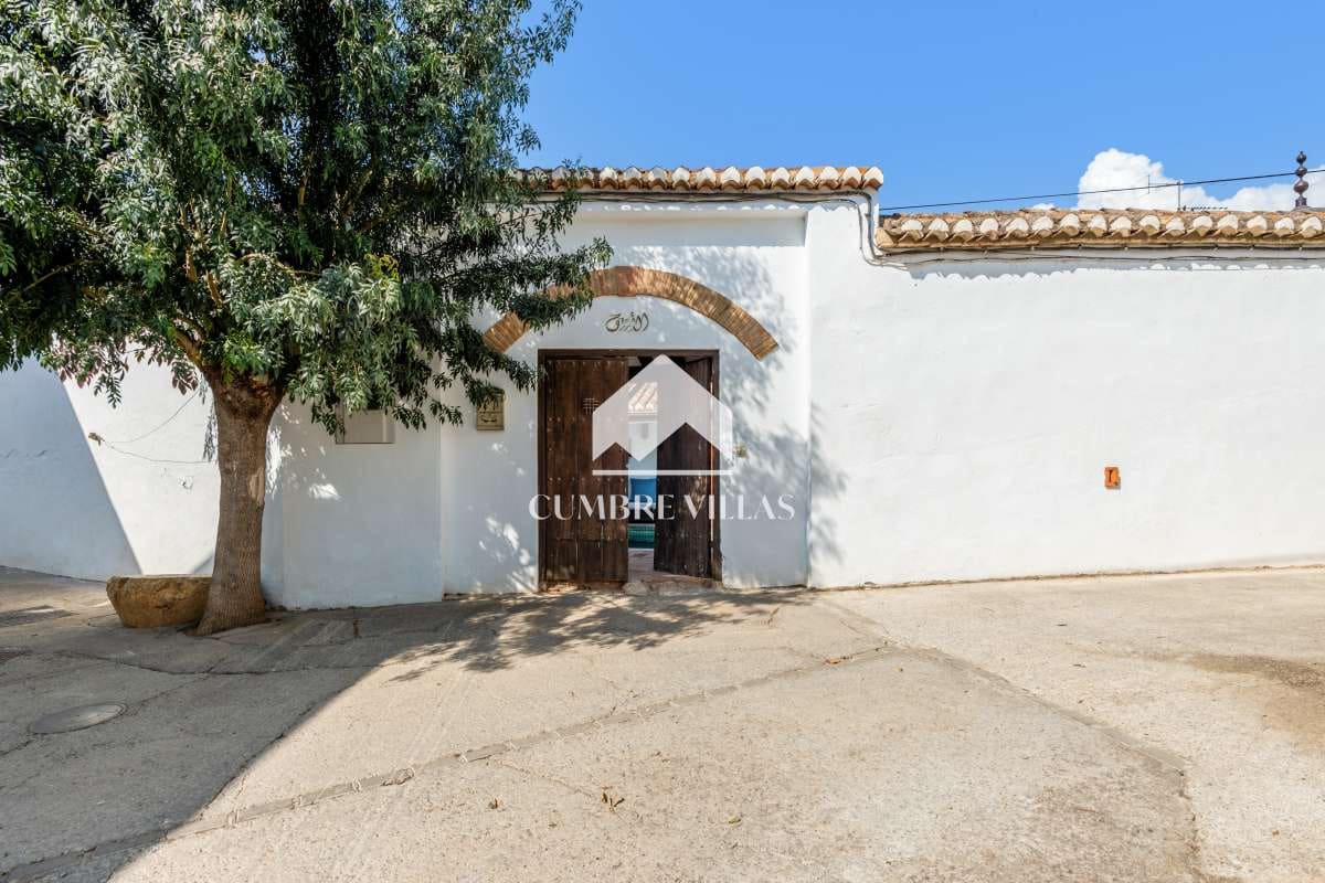 5 slaapkamer Villa te koop in Melegis met zwembad - € 625.000 (Ref: 8414818)