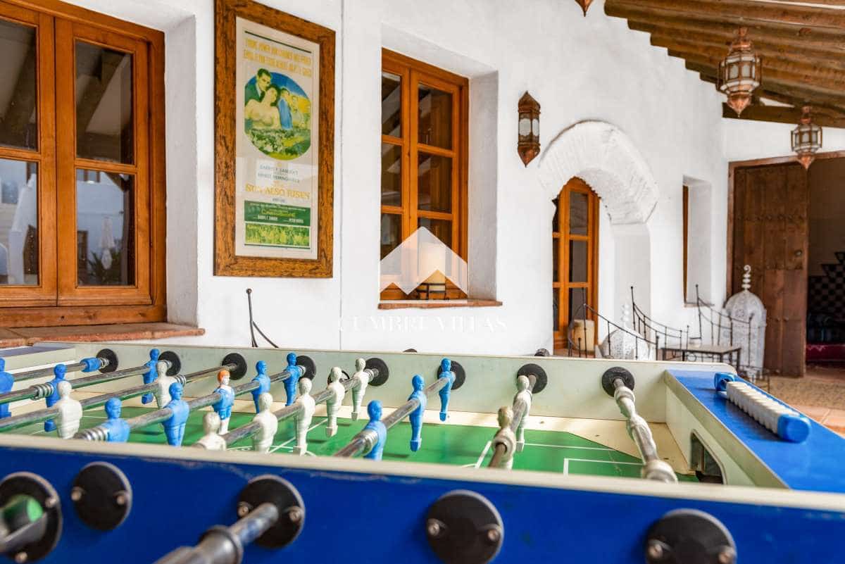 5 slaapkamer Villa te koop in Melegis met zwembad - € 625.000 (Ref: 8414818)