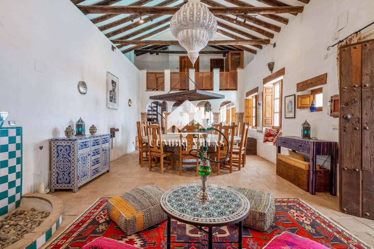 5 slaapkamer Villa te koop in Melegis met zwembad - € 625.000 (Ref: 8414818)