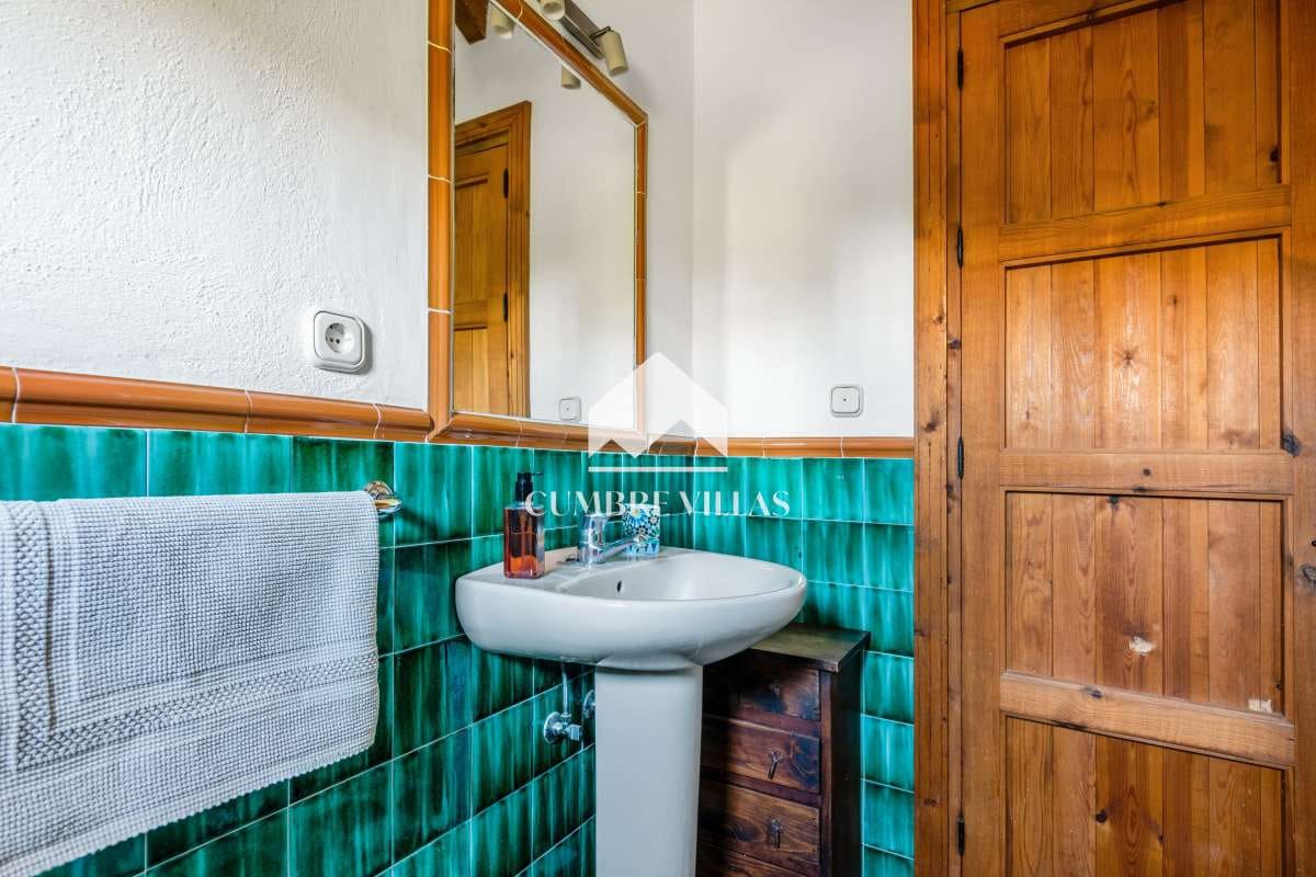 5 slaapkamer Villa te koop in Melegis met zwembad - € 625.000 (Ref: 8414818)