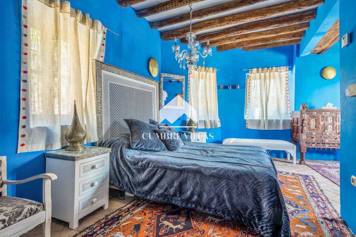 5 slaapkamer Villa te koop in Melegis met zwembad - € 625.000 (Ref: 8414818)