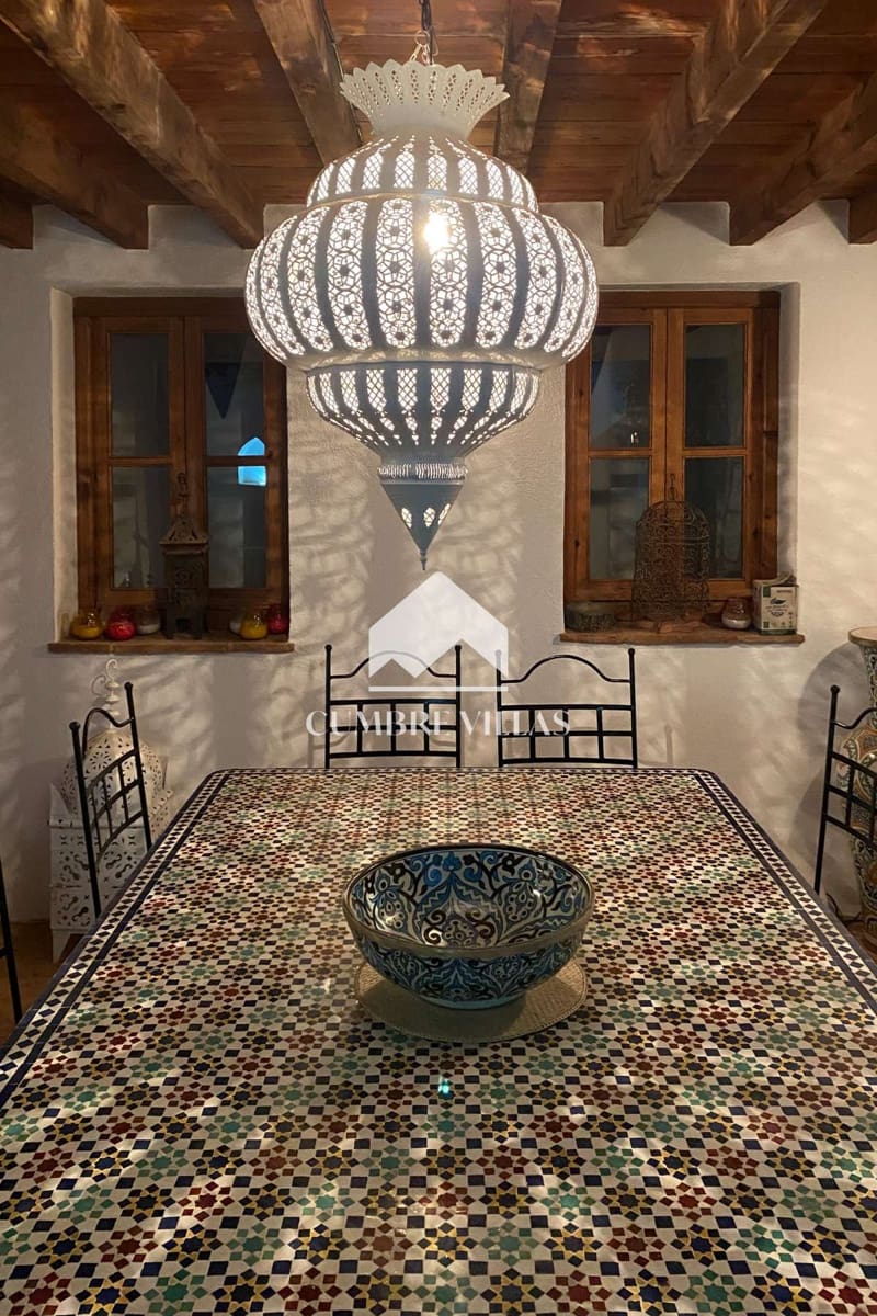 5 slaapkamer Villa te koop in Melegis met zwembad - € 625.000 (Ref: 8414818)