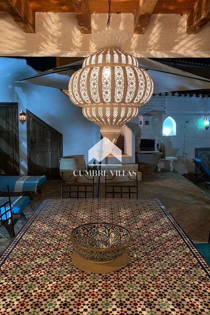 5 slaapkamer Villa te koop in Melegis met zwembad - € 625.000 (Ref: 8414818)