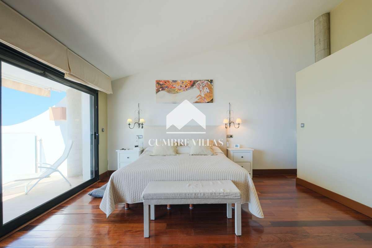 3 Zimmer Haus zu verkaufen in Almunecar mit Pool - 479.000 € (Ref: 8456589)