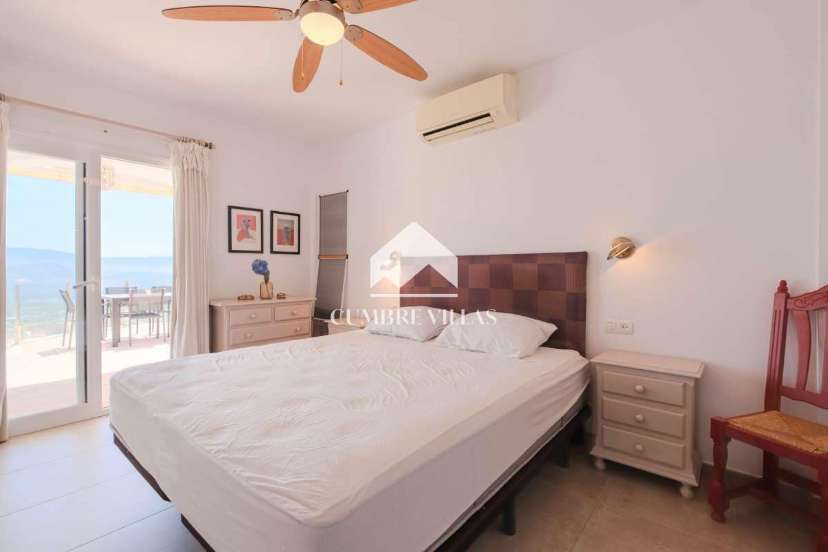 4 soveværelse Villa til salg i Salobrena med swimmingpool garage - € 695.000 (Ref: 8456590)