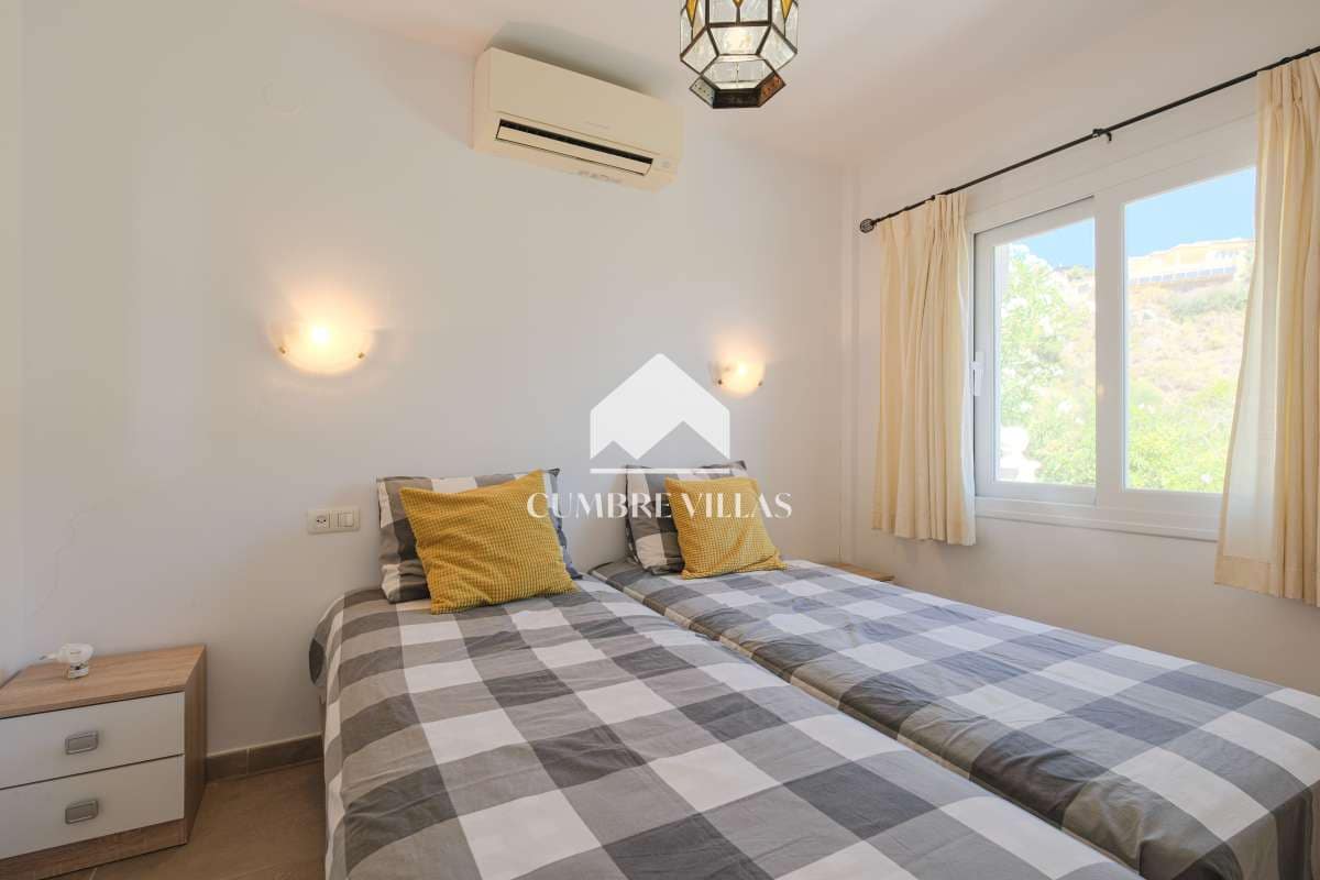 4 soveværelse Villa til salg i Salobrena med swimmingpool garage - € 695.000 (Ref: 8456590)