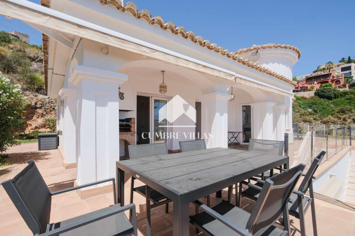 4 soveværelse Villa til salg i Salobrena med swimmingpool garage - € 695.000 (Ref: 8456590)