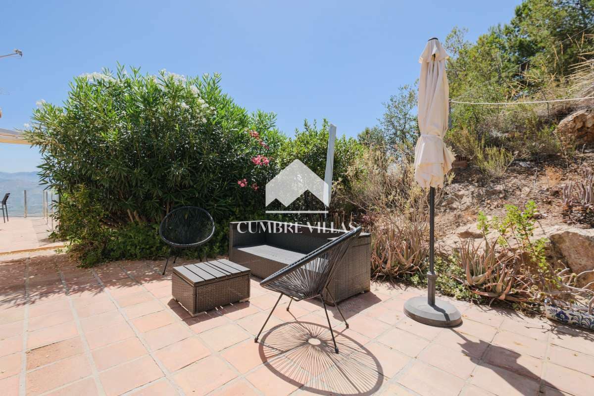 4 soveværelse Villa til salg i Salobrena med swimmingpool garage - € 695.000 (Ref: 8456590)