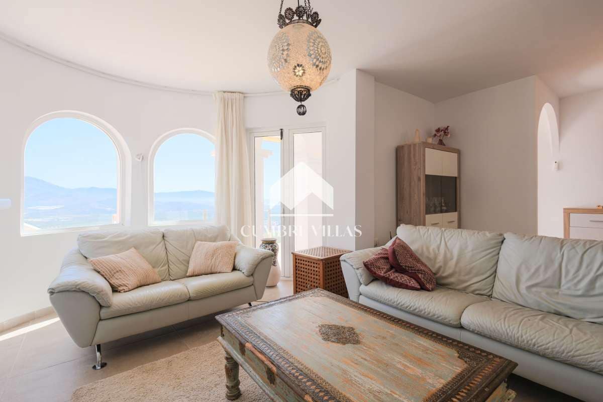 4 soveværelse Villa til salg i Salobrena med swimmingpool garage - € 695.000 (Ref: 8456590)