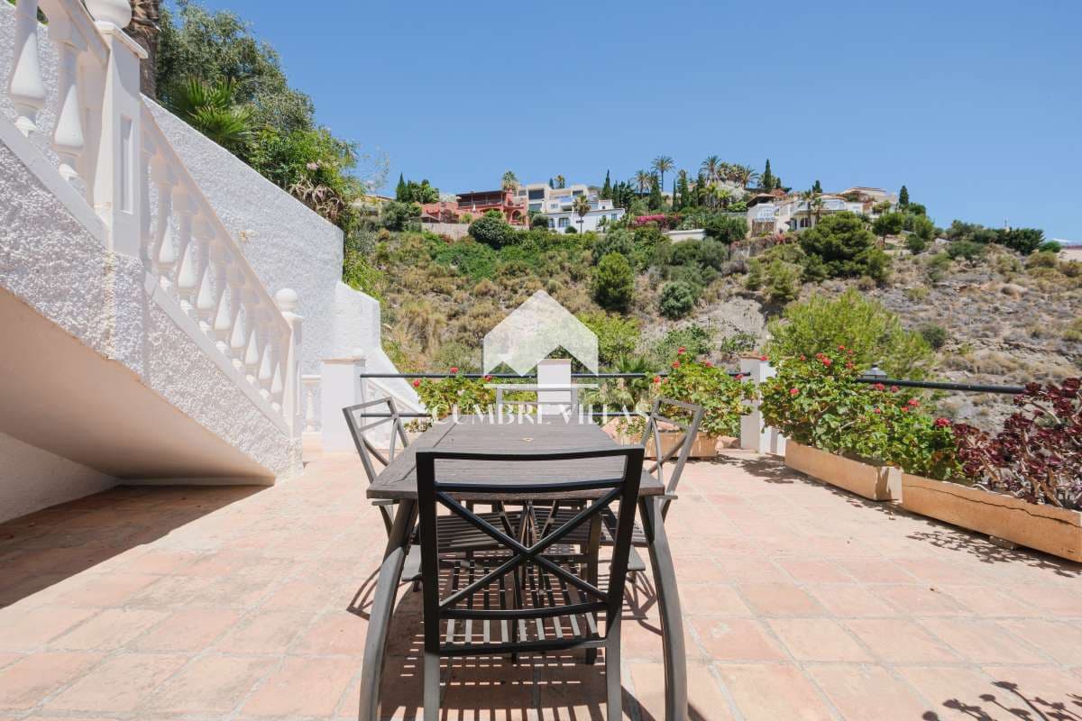 4 soveværelse Villa til salg i Salobrena med swimmingpool garage - € 695.000 (Ref: 8456590)