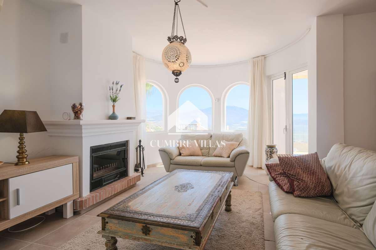 4 soveværelse Villa til salg i Salobrena med swimmingpool garage - € 695.000 (Ref: 8456590)