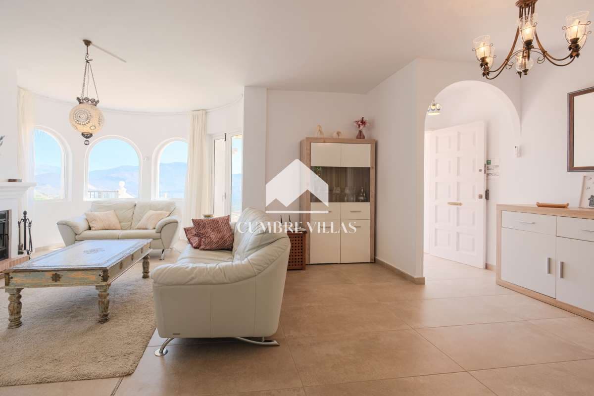 4 soveværelse Villa til salg i Salobrena med swimmingpool garage - € 695.000 (Ref: 8456590)