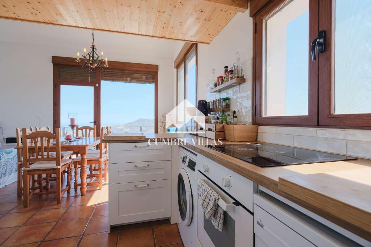 3 soveværelse Finca/Landehus til salg i Otivar med swimmingpool - € 395.000 (Ref: 8509852)