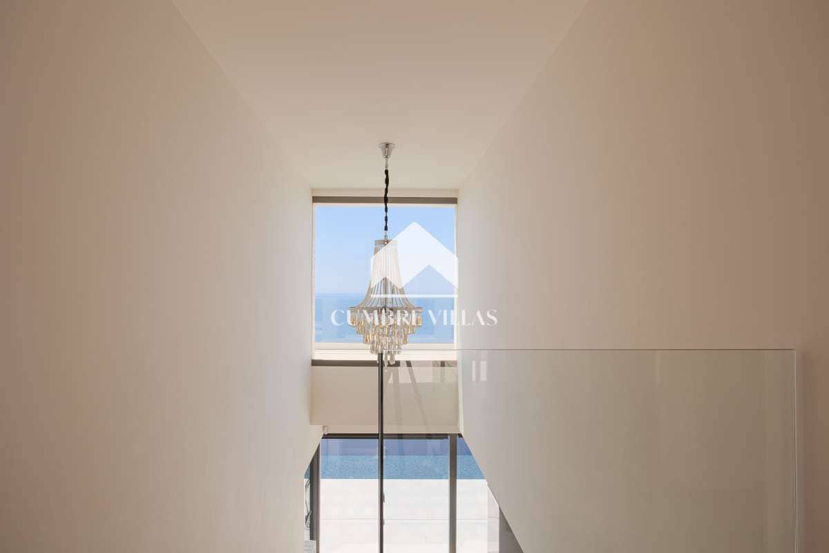 5 soveværelse Villa til salg i Salobrena med swimmingpool - € 1.950.000 (Ref: 8528970)