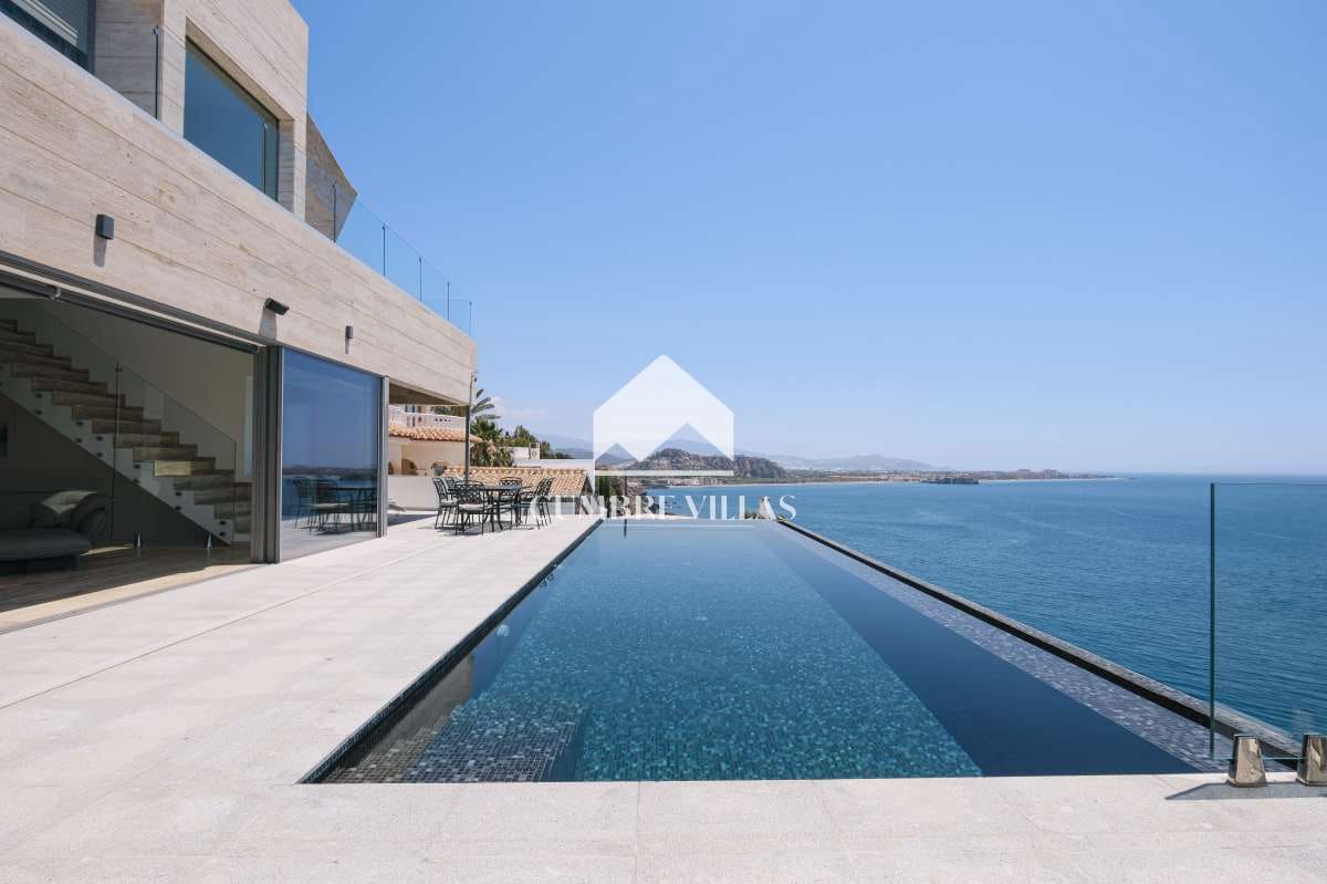 5 soveværelse Villa til salg i Salobrena med swimmingpool - € 1.950.000 (Ref: 8528970)