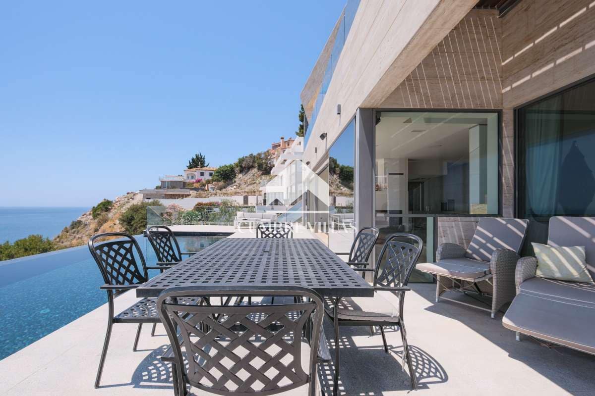 5 soveværelse Villa til salg i Salobrena med swimmingpool - € 1.950.000 (Ref: 8528970)