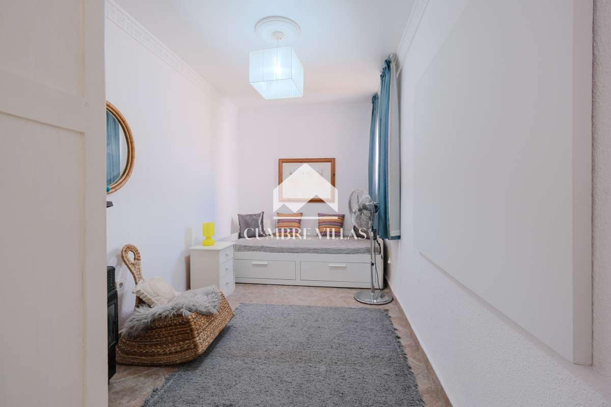 4 soveværelse Byhus til salg i Lobres med swimmingpool garage - € 358.000 (Ref: 8533501)