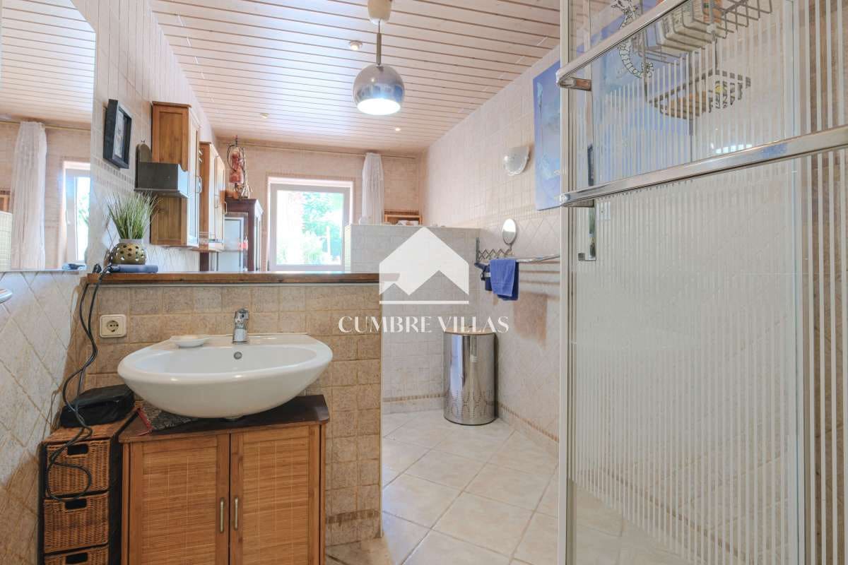 4 soveværelse Byhus til salg i Lobres med swimmingpool garage - € 358.000 (Ref: 8533501)