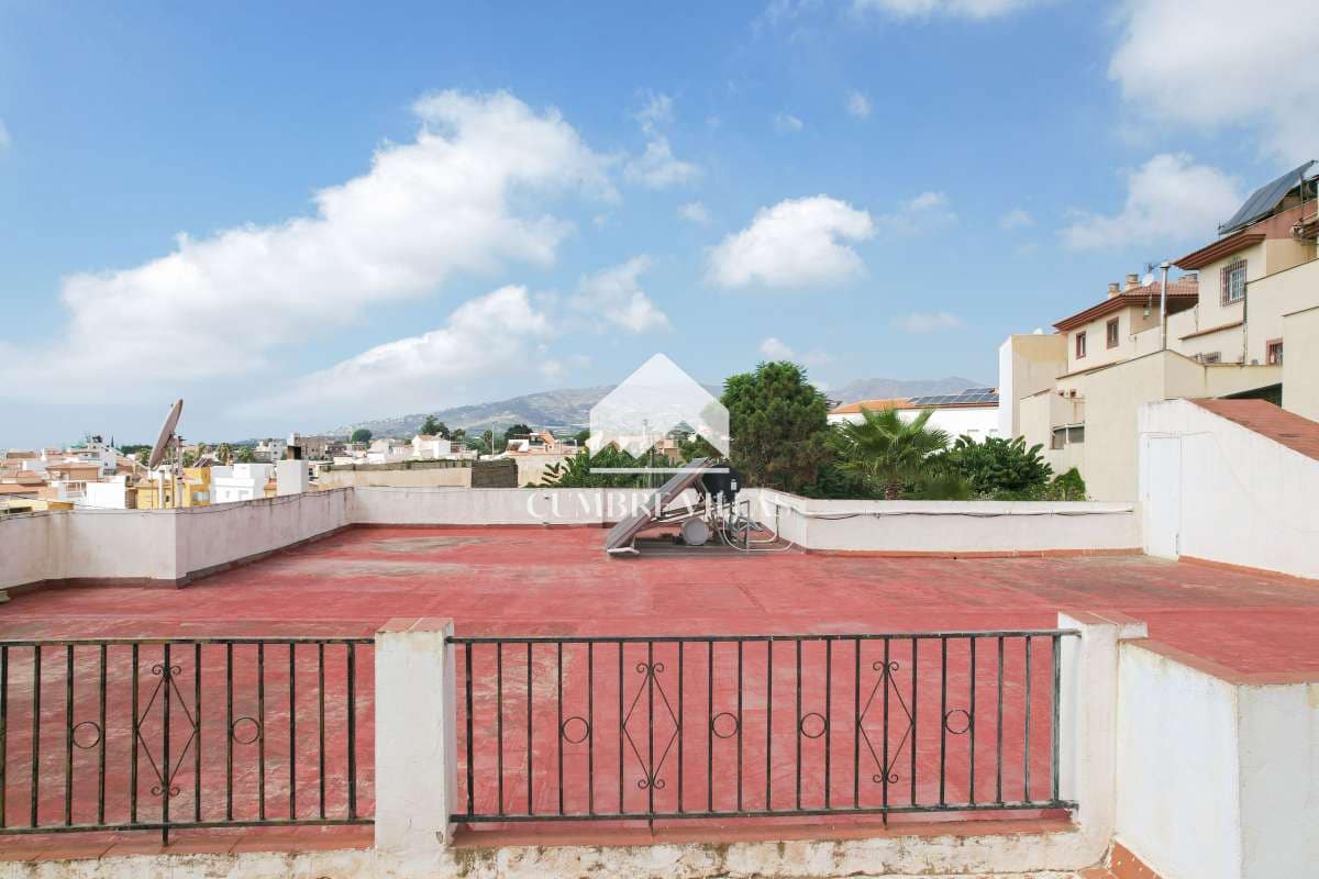 4 soveværelse Byhus til salg i Lobres med swimmingpool garage - € 358.000 (Ref: 8533501)